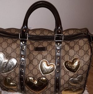 Selling this Limited  edition  Gucci Boston Bag.